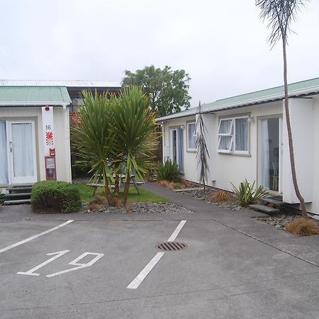 Ohakune Central Backpackers&Cabins Bagian luar foto