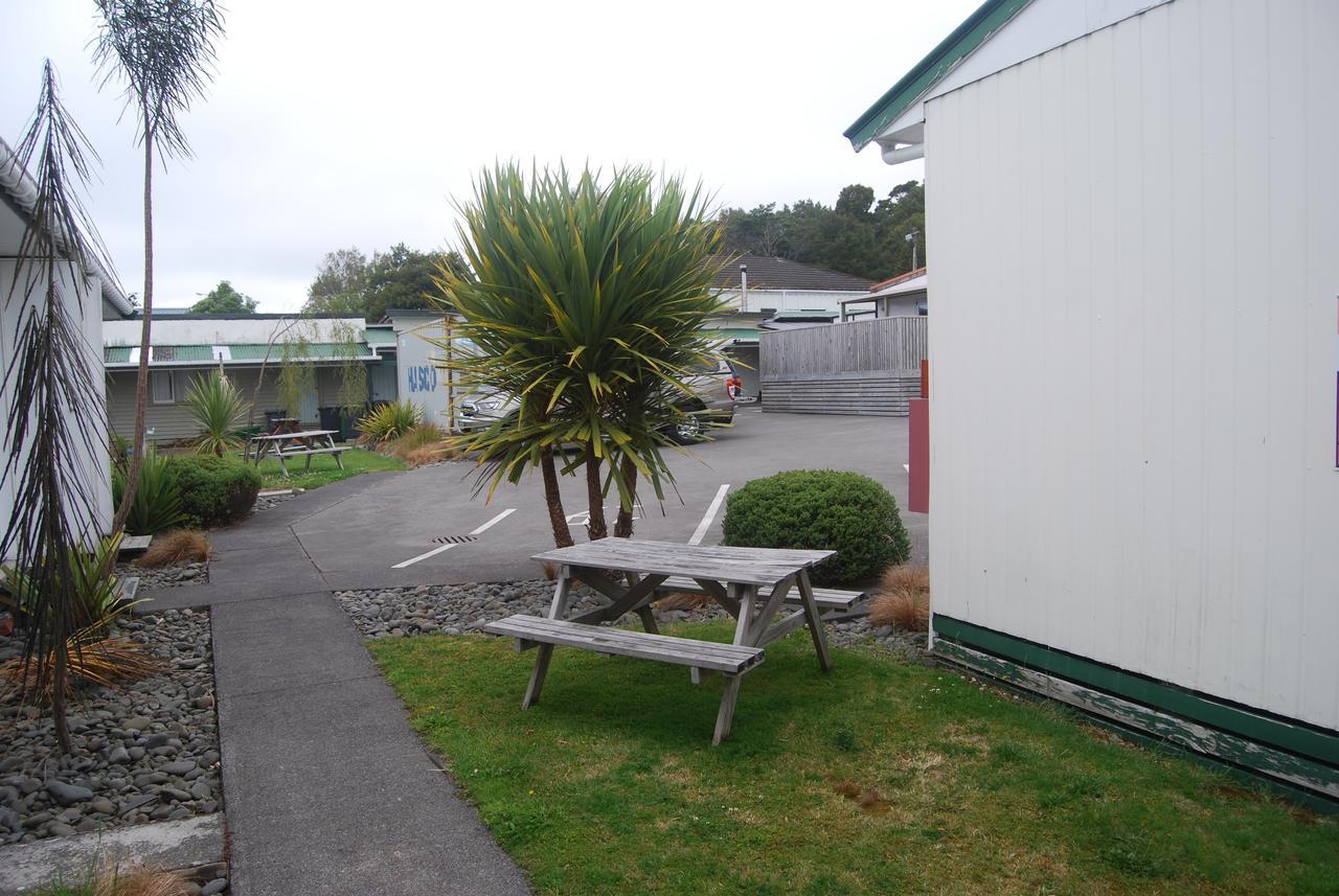 Ohakune Central Backpackers&Cabins Bagian luar foto